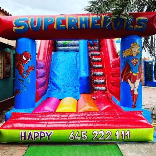 Tobogán inflable de superhéroes